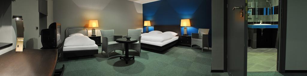 Blues Hotel Chorzów Rom bilde